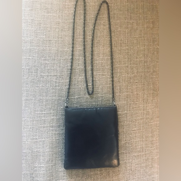 Gorgeous 😍 Tiny Vintage Metal Mesh Small Purse. Metal Swirl Pattern Chain Strap - Picture 7 of 11